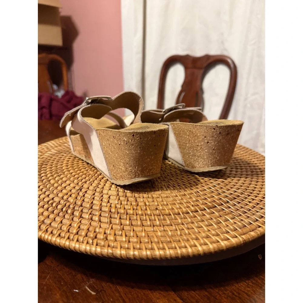 A. Giannetti wedge sandals